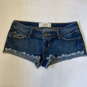 Hollister embroidered shorts